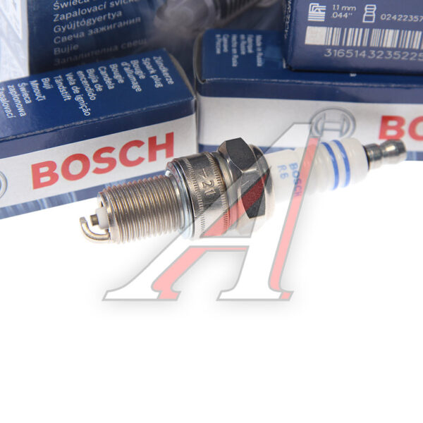 Свеча зажигания Bosch (к-т) 0242235915