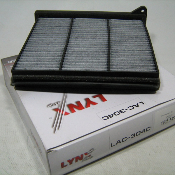 Фильтр салонный угольный Lynxauto LAC304C